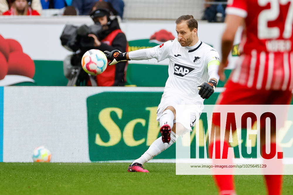 Oliver Baumann TSG Hoffenheim 01 Teeing Off , GER, SC Freiburg Vs TSG ...