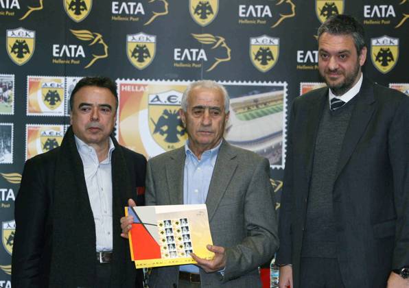 Greece soccer, archive photo on the death of Greek footballer Mimis ...