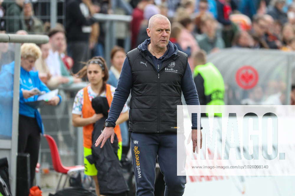 Markus Hoegner coach SGS Essen , GER, Eintracht Frankfurt vs SGS Essen ...