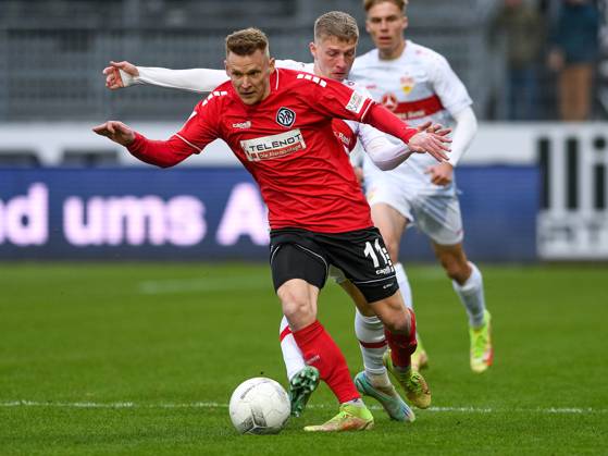 Benjamin Kindsvater VfR Aalen 11 , Marco Wolf VfB Stuttgart II 31 ...