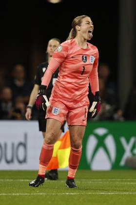 Mary Earps made up for Brazil's stoppage-time equalizer with crucial save  in the penalty shootout 🧤 in 2023