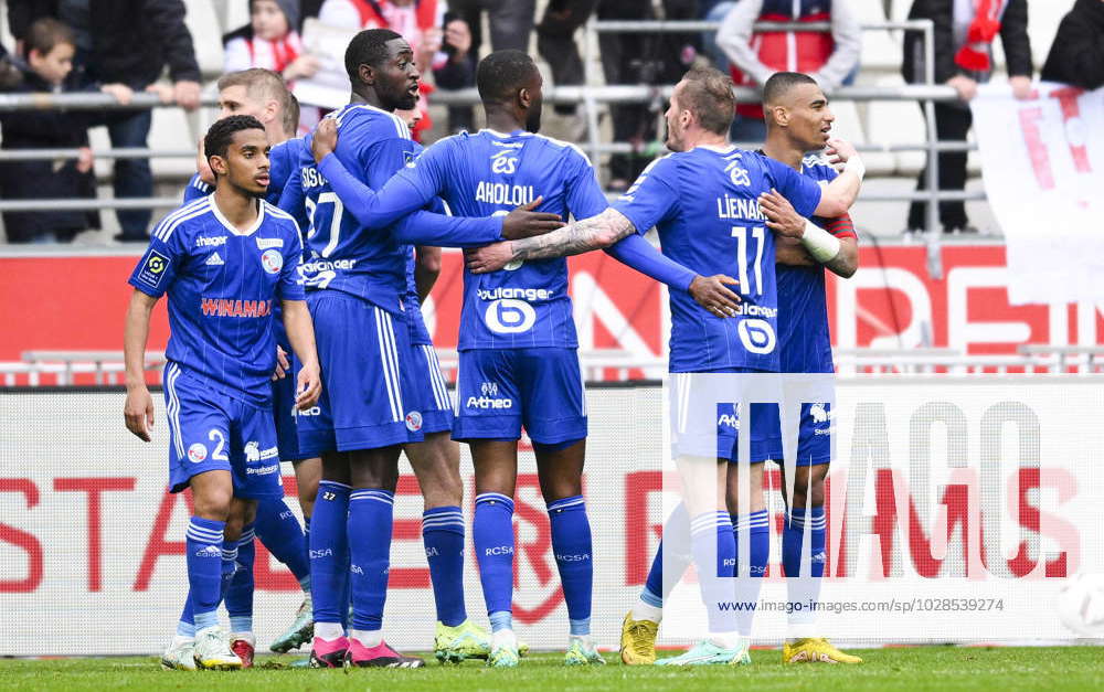 Joie des joueurs de Strasbourg en fin de match FOOTBALL : Reims vs ...