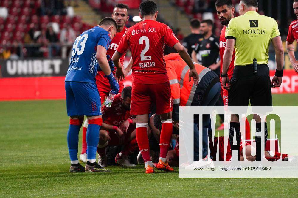 The Romania Liga I Relegation Group match between UTA Arad and FC  Hermannstadt UTA Arad pose