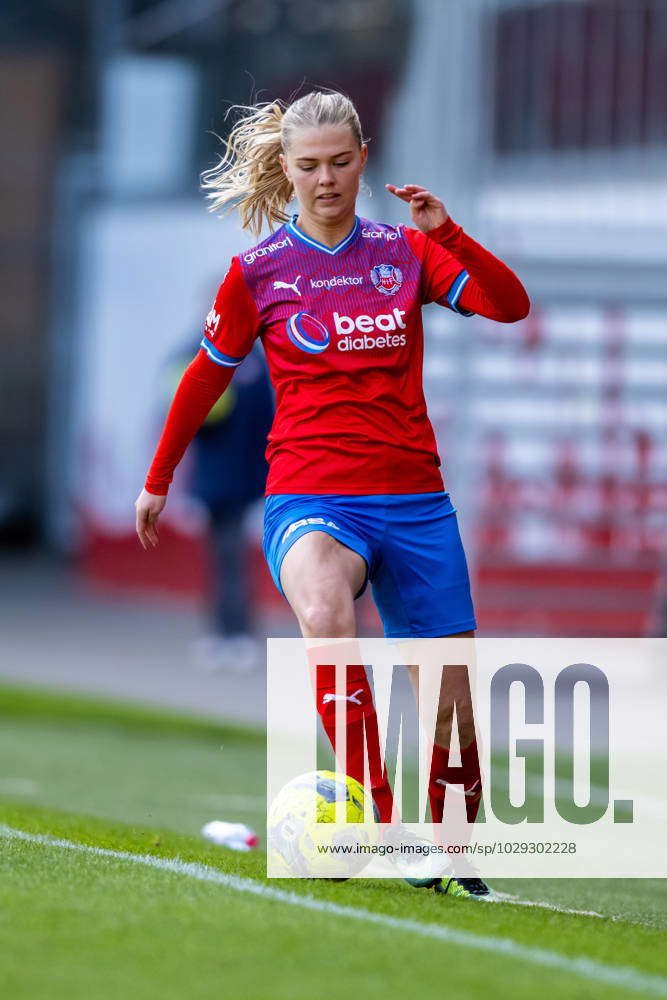 230506 Julia Jonassen during the football match in Div 2