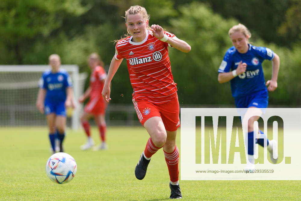 Aschheim, Germany, May 7th 2022: Sarah Ernst (13 FC Bayern Munich II ...