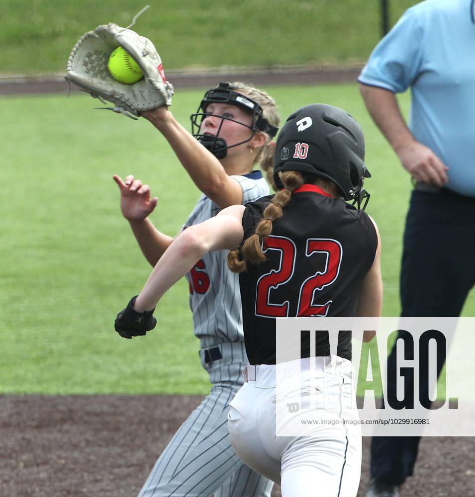 Syndication: Hoosier Times Bedford North Lawrence s Hayley Davis (16) gets  the out at first on