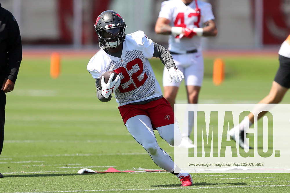 TAMPA, FL - JUN 06: Tampa Bay Buccaneers Runningback Chase Edmonds (22)  goes thru a drill during