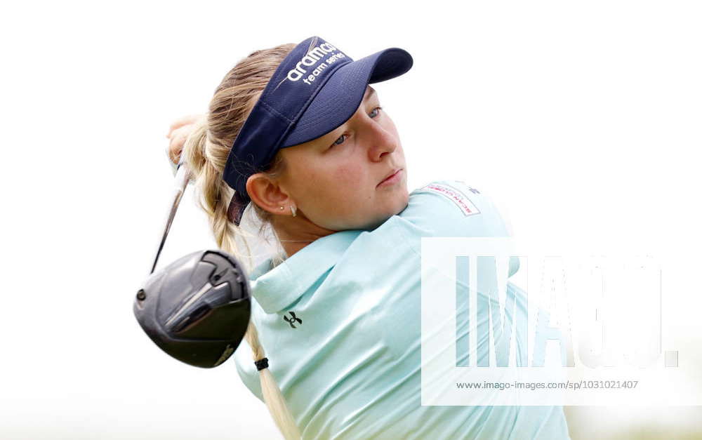 Grand Rapids Mi June 16 Lpga Golf Damen Golfer Emily Kristine Pedersen Plays Her Tee Shot On 1501