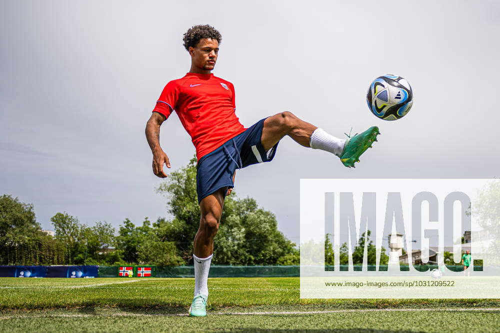 230624 Oscar Bobb of the Norwegian under 21 national football team