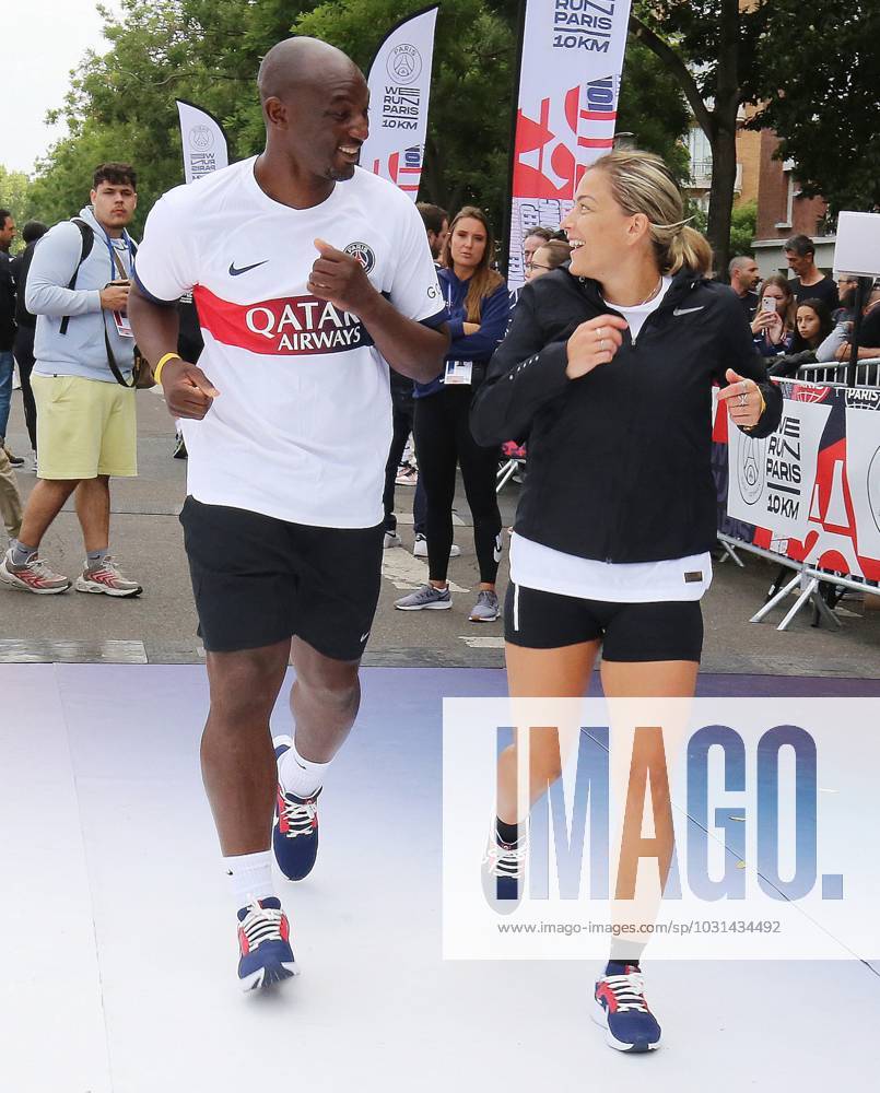 Le depart des 10 km du PSG au Parc des Princes en presence de Laure Boulleau