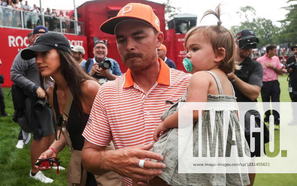 Syndication: Detroit Free Press Rickie Fowler walks off the 18th green ...