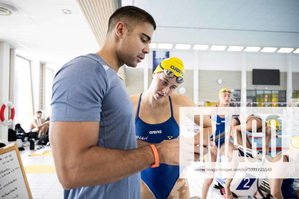 230713 Coach Antonio Lutula and Sophie Hansson during a training