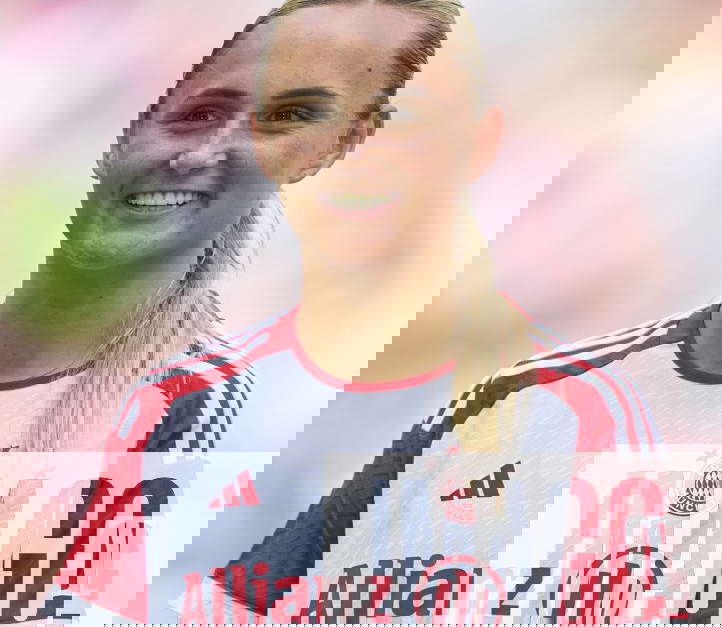 Samantha Kerr, FCB Frauen 26 at the Team Presentation an Legends match