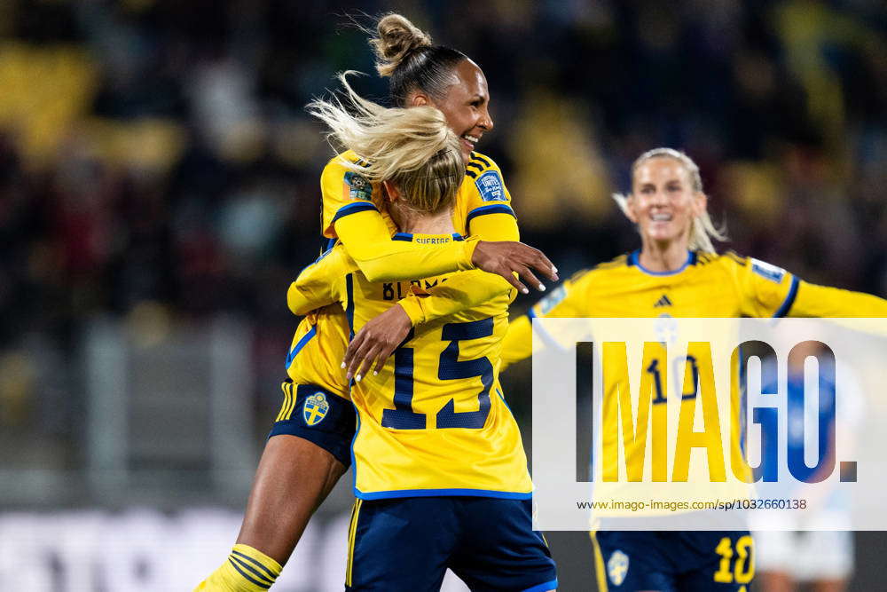 230729 Rebecka Blomqvist of Sweden celebrates with Madelen Janogy