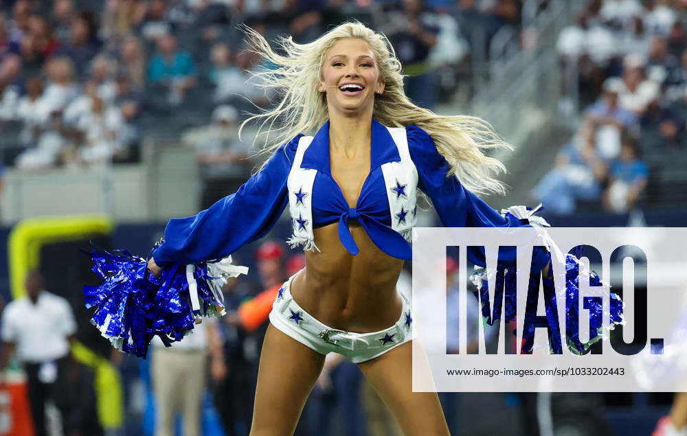 Dallas Cowboys vs Jacksonville Jaguars – Dallas Cowboys Cheerleaders