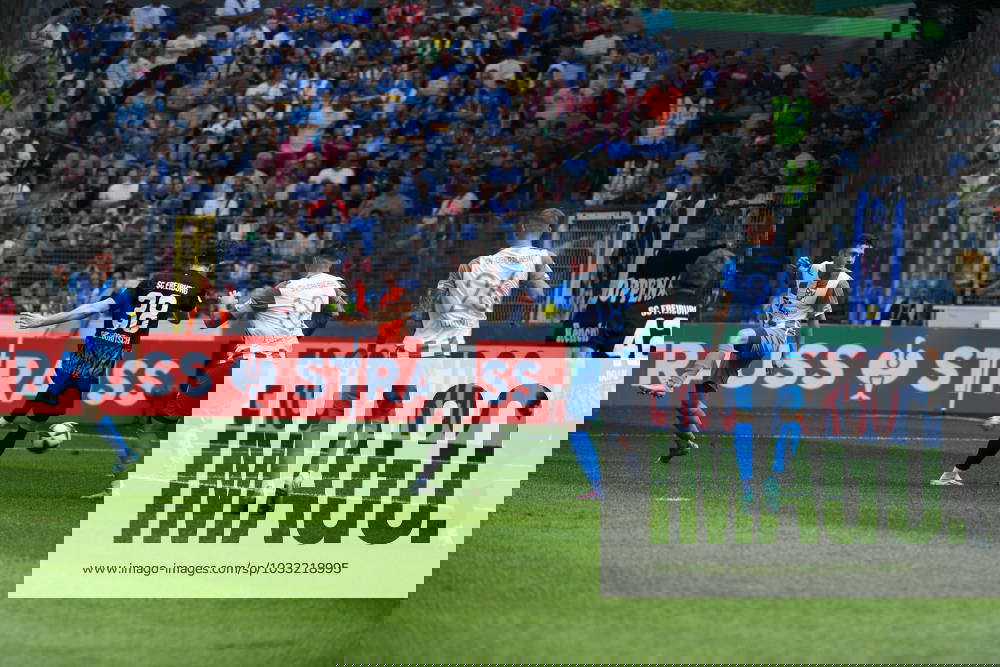 Fussball DFBPokal 1. Runde 23 24 SV Oberachern vs. SC Freiburg 13082023 Michael Gregoritsch Fussball DFBPokal 1. Runde 23 24 SV Oberachern vs. SC Freiburg 13082023 Michael Gregoritsch