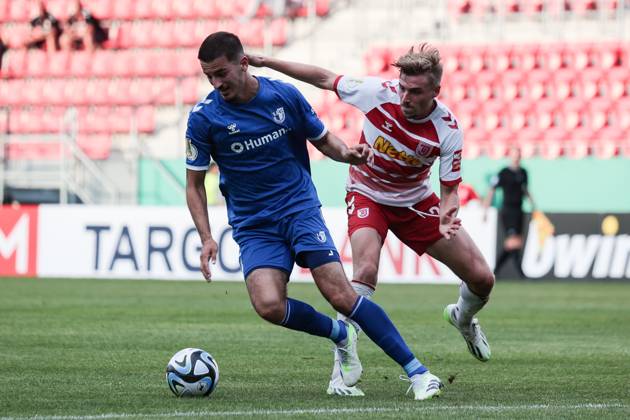 DFB Pokal SSV Jahn Regensburg 1 FC Magdeburg 14 08 2023 The guests are ...