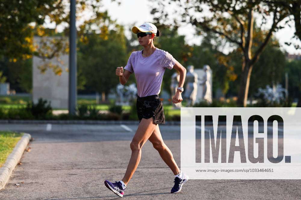 230818) -- BUDAPEST, Aug. 18, 2023 -- Racewalking athlete Ma