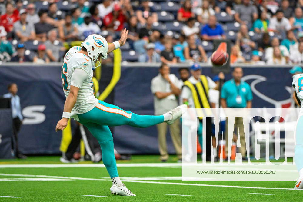 HOUSTON, TX - AUGUST 19: Miami Dolphins punter Jake Bailey (16