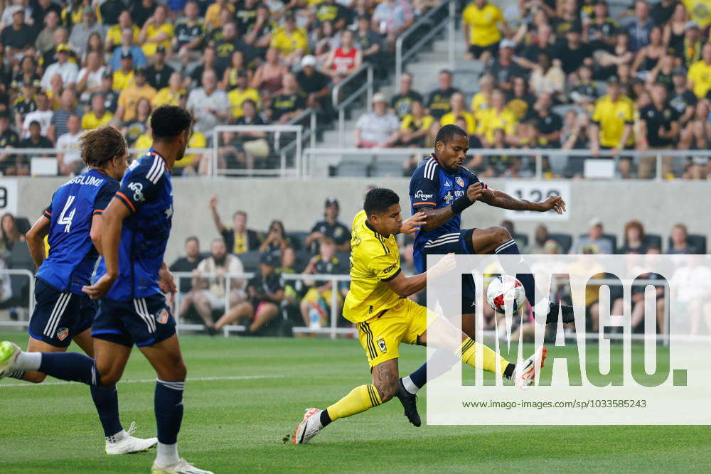 COLUMBUS, OH - JUNE 03: Columbus Crew forward Cucho Hernandez (9