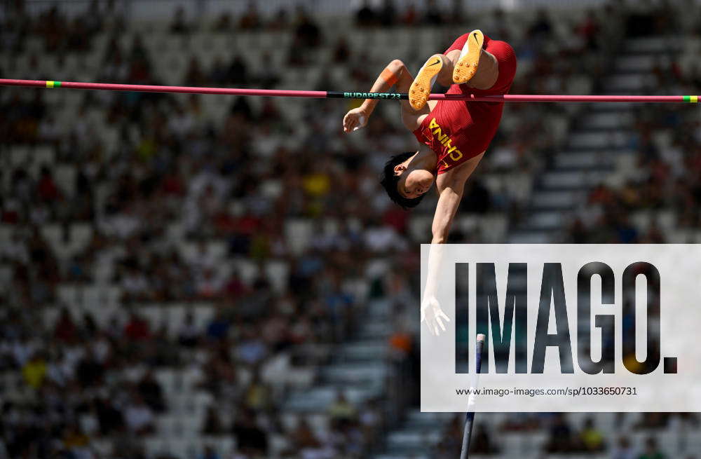 BUDAPEST, Aug. 23, 2023 -- Zhong Tao of China competes during the Men s ...