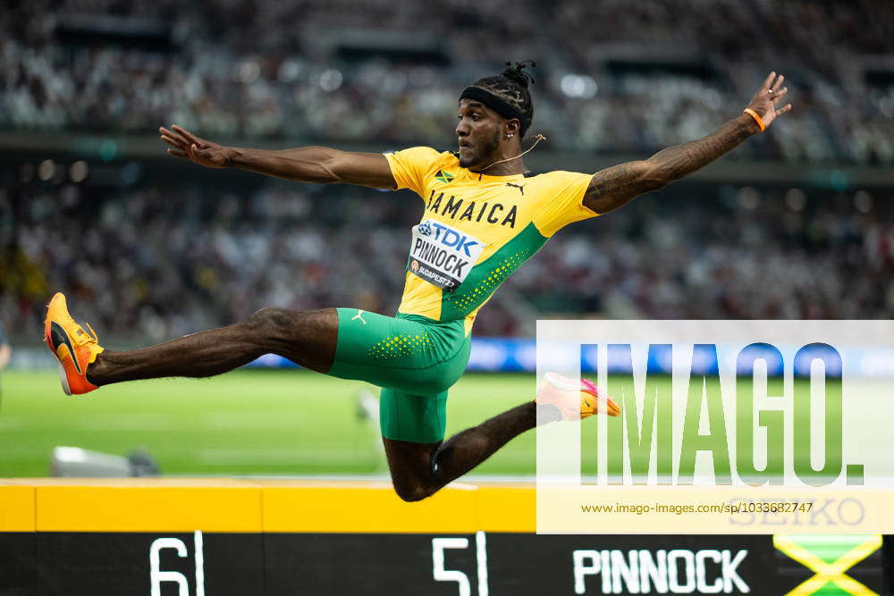 230824 Wayne Pinnock of Jamaica competes in mens long jump final