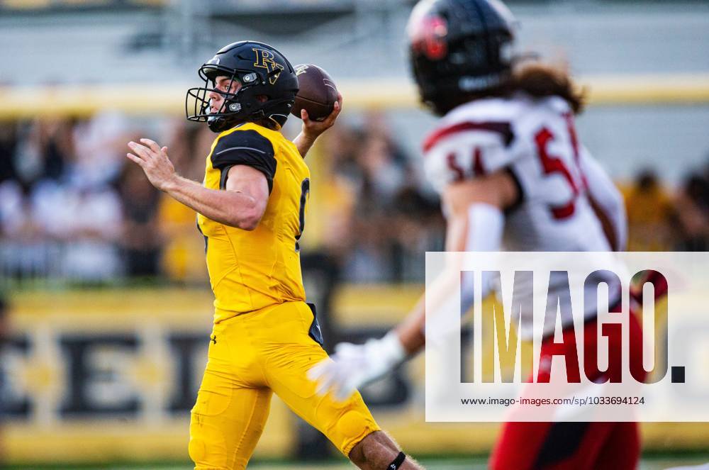 syndication-the-news-press-carter-smith-the-quarterback-for-the
