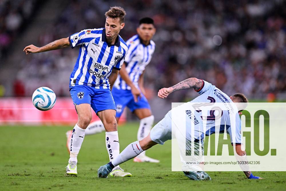 Liga BBVA MX Apertura 2023 Monterrey vs Cruz Azul (L-R), Sergio Canales ...