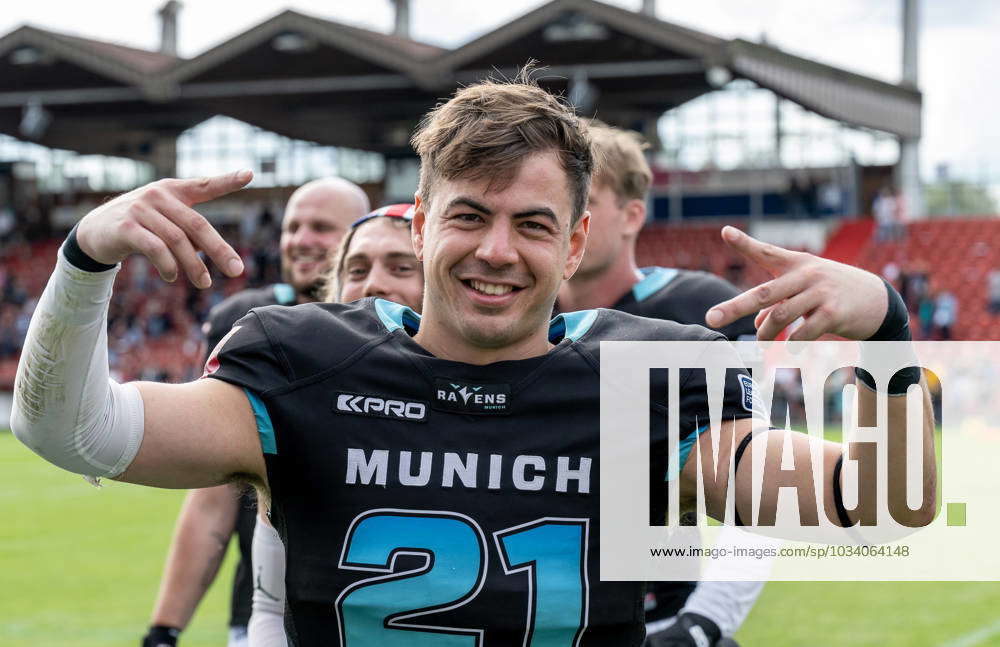 Martin Marcacci (Munich Ravens, 21) mit Siegergeste. Munich Ravens