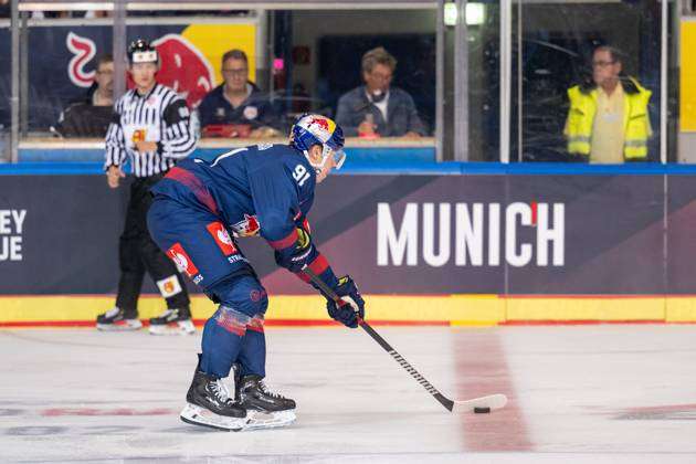 31 March 2023, Bavaria, Munich: Ice hockey: DEL, EHC Red Bull München -  Grizzlys Wolfsburg, Stock Photo, Picture And Rights Managed Image. Pic.  PAH-230331-99-166244-DPAI