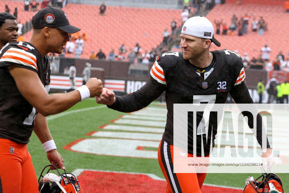 Cleveland Browns punter Corey Bojorquez (13) gets off a punt from