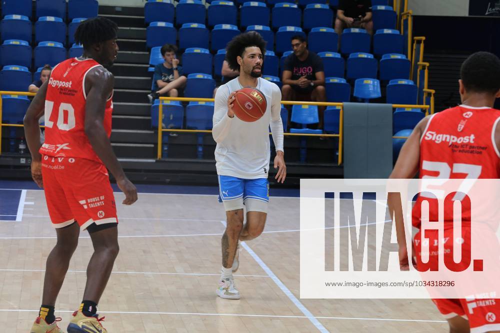 Tevin Letronball Tevin Brown (Metropolitans 92) Basket-ball: Metropolitans 92 vs ...