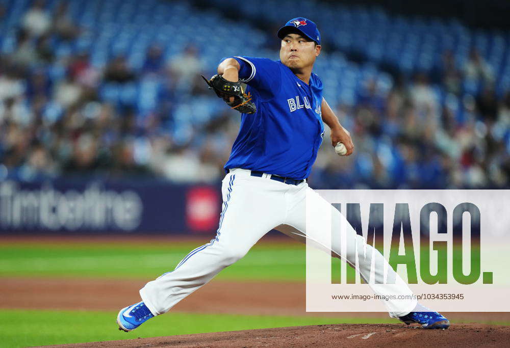 Toronto, Canada. 17th Sep, 2023. Toronto Blue Jays starting pitcher Hyun  Jin Ryu (99) works against the Boston Red Sox during first inning American  League MLB baseball action in Toronto, Sunday, Sept.