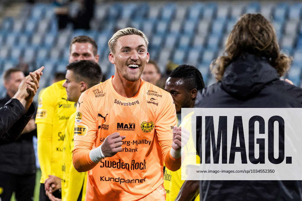 230918 Mjällbys goalkeeper Noel Törnqvist celebrates after the