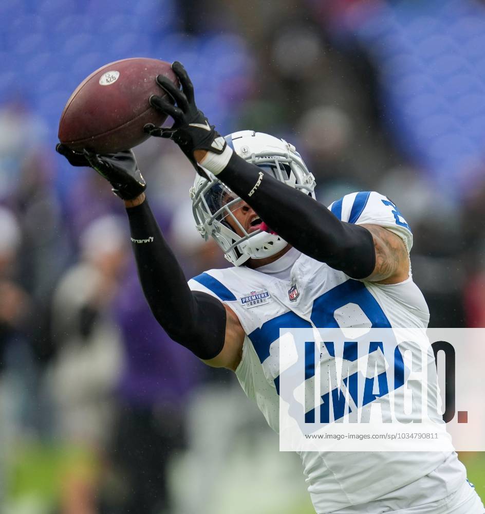 Syndication: The Indianapolis Star Indianapolis Colts cornerback JuJu  Brents (29) warms up on