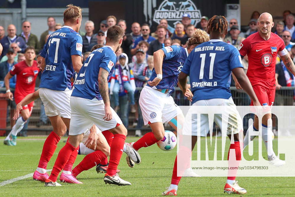 24 09 2023, Football 2 Bundesliga, Holstein Kiel Hertha BSC, V L Bence ...