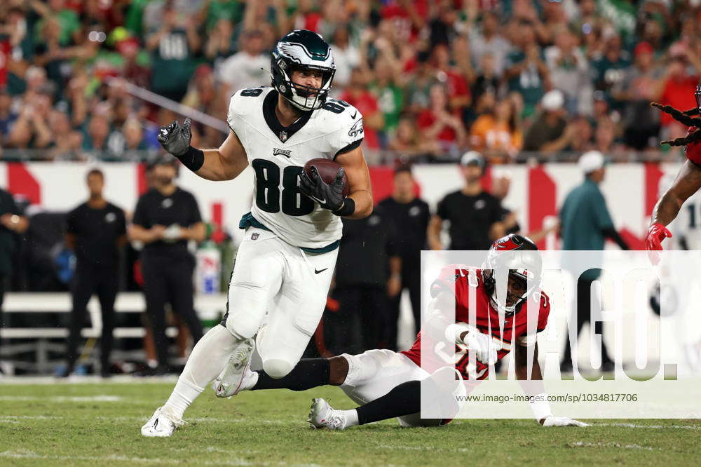 Philadelphia Eagles at Tampa Bay Buccaneers (9/25/2023): How to