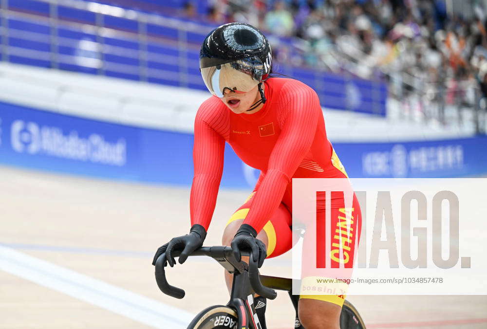 HANGZHOU, Sept. 27, 2023 -- Wang Lijuan of China competes during the ...