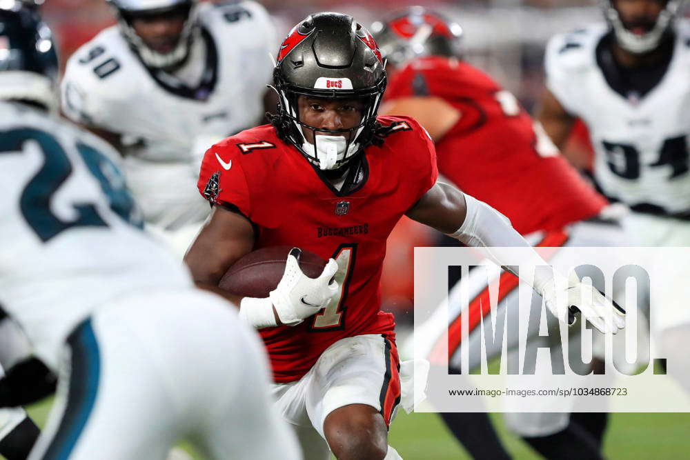 TAMPA, FL - SEPTEMBER 25: Tampa Bay Buccaneers Running Back Rachaad ...