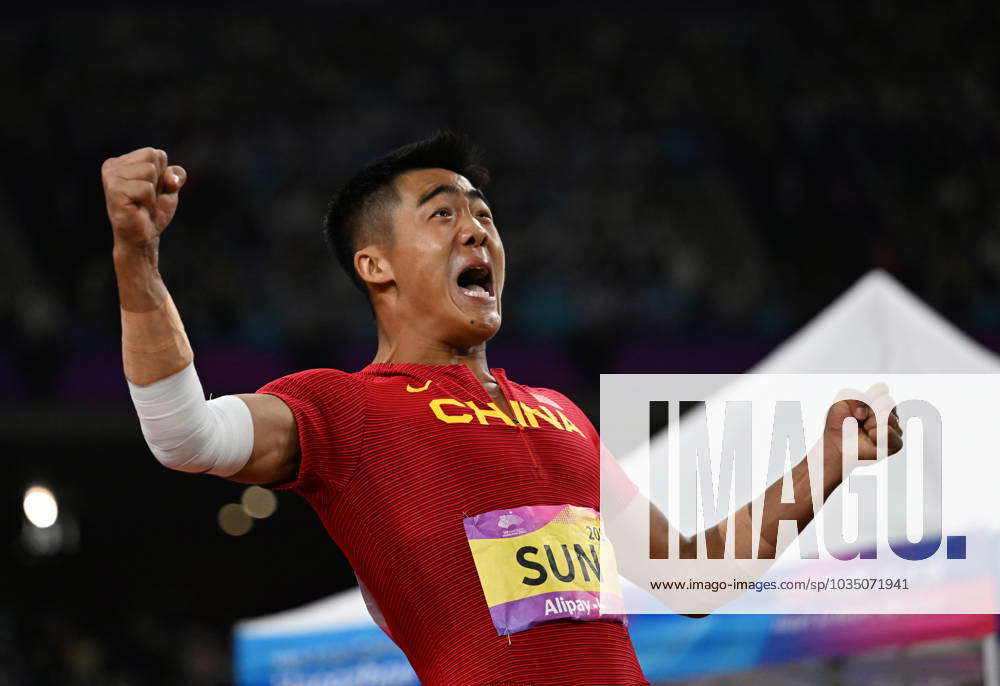 231003) -- HANGZHOU, Oct. 3, 2023 -- Sun Qihao of China reacts