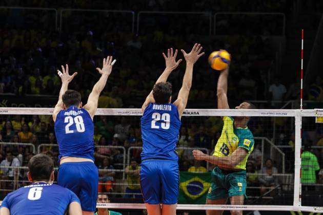 Brasil x Itália, Tie break, pré-Olímpico 2023. #ataquevolei #volleybal