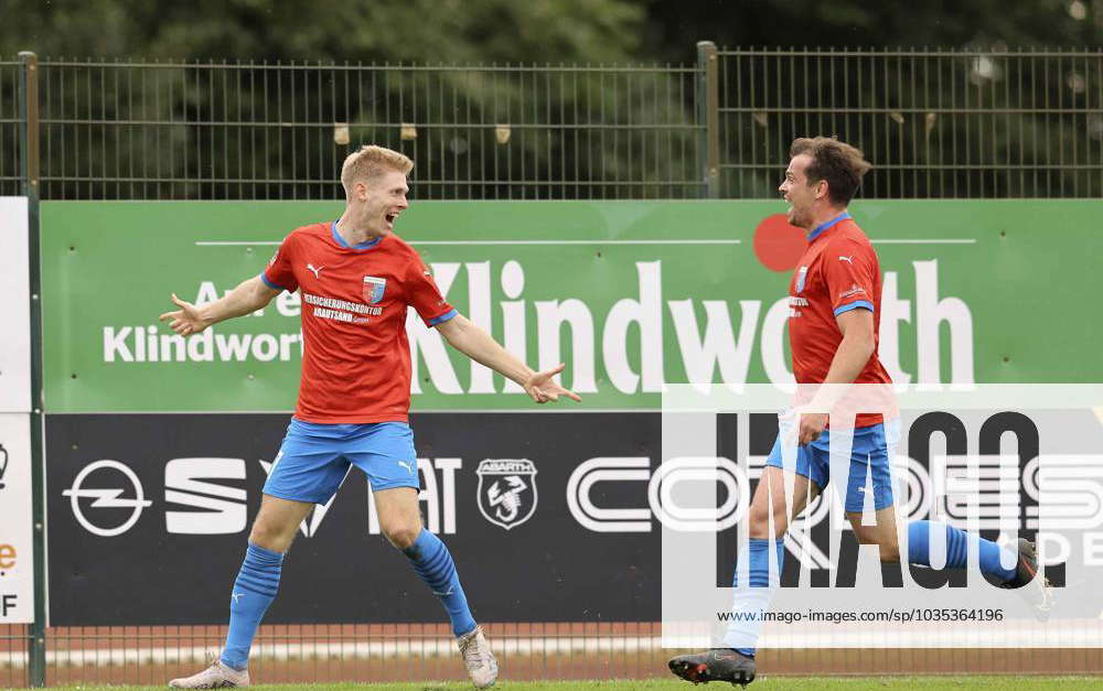 Photo Victory jubilation among the players from Drochtersen after the 1 ...