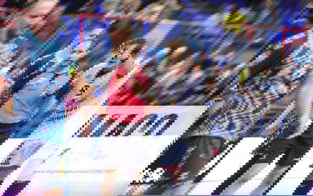 Arbitres Mathieu et Mathias Pajot Jose Maria Marquez Coloma (Saint ...