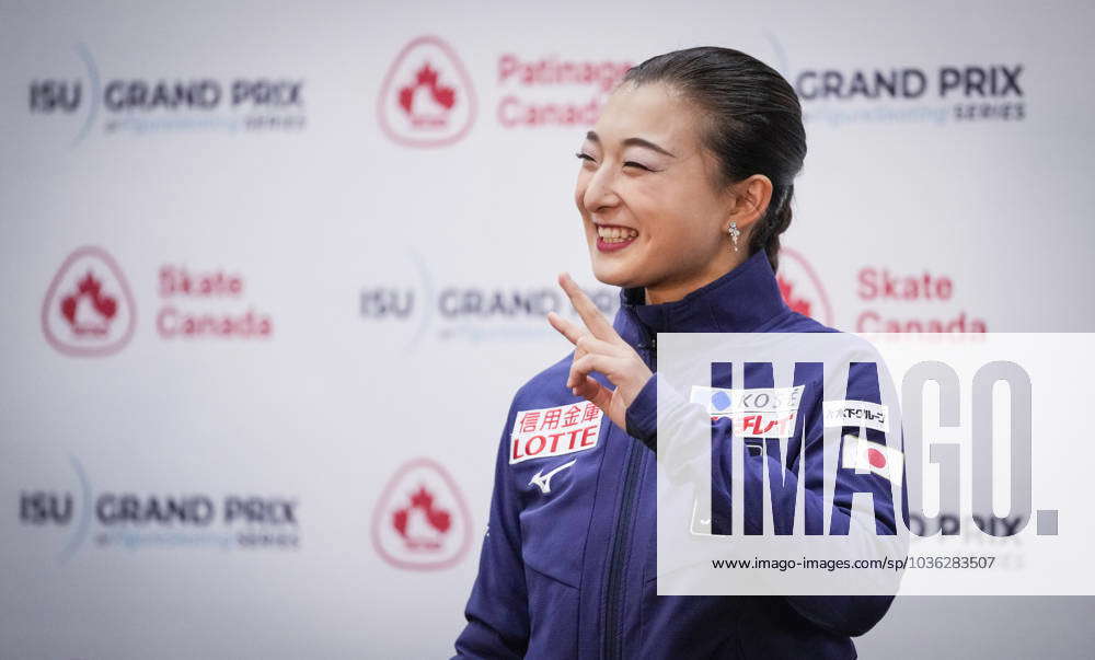 Kaori Sakamoto Of Japan Makes A Peace Sign During A News Conference ...