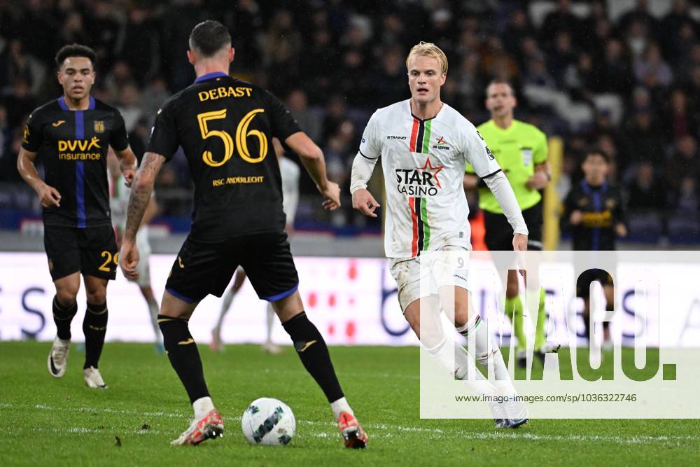 231028 RSC Anderlecht vs OudHeverlee Leuven Zeno Debast of Anderlecht