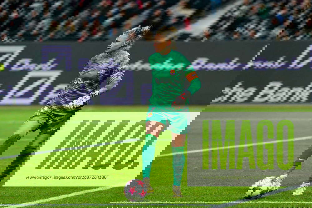 Frankfurt Germany November 22nd 2023 Goalkeeper Sandra Panos 1 frankfurt-germany-november-22nd-2023-goalkeeper-sandra-panos-1