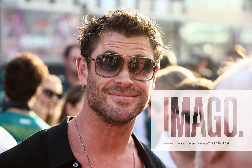 Chris Hemsworth MTV Movie Awards at Universal Studios - Arrivals Universal  City California - 06.03.12 Stock Photo - Alamy