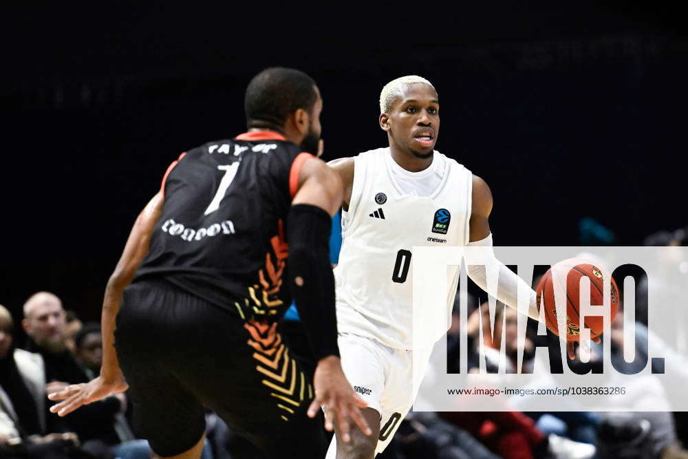 T J SHORTS II 0 Paris Basket and JORDAN TAYLOR 1 London Lions during the Eurocup match