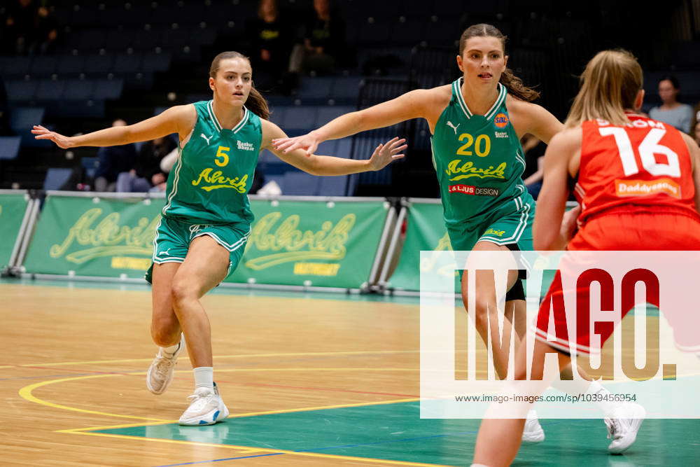 240124 Alviks Lisen Curman and Alice Curman during the womens SBL ...