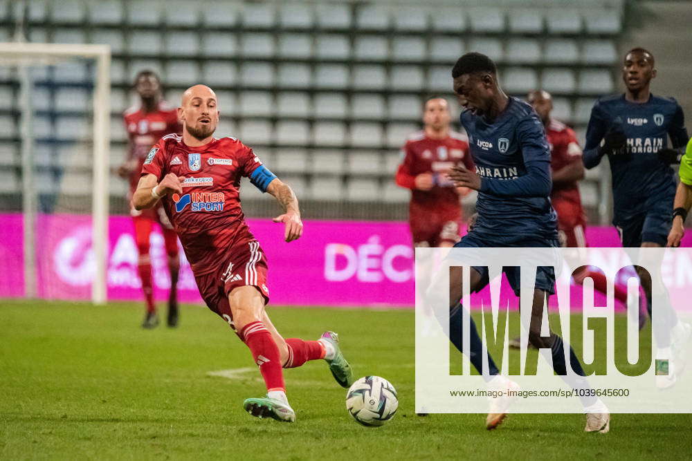 Ga Tan Courtet Usl Dunkerque Football Paris Fc Vs Usl Dunkerque